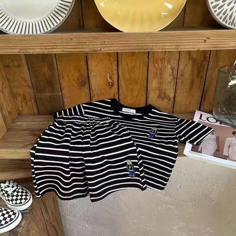 Striped Round Set