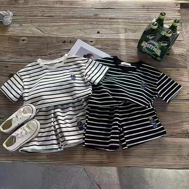 Striped Round Set